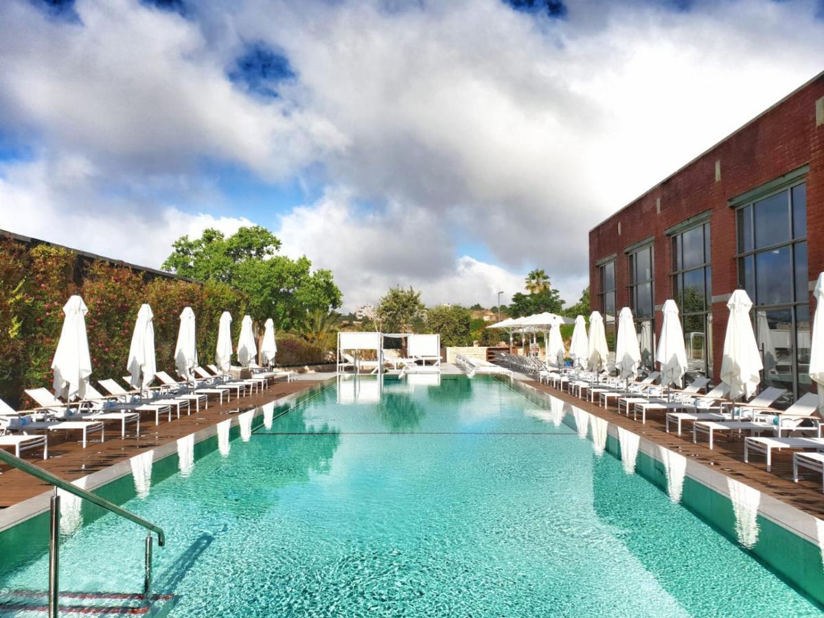 Cramim By Isrotel Exclusive Kiryat Anavim Bagian luar foto The pool at the hotel