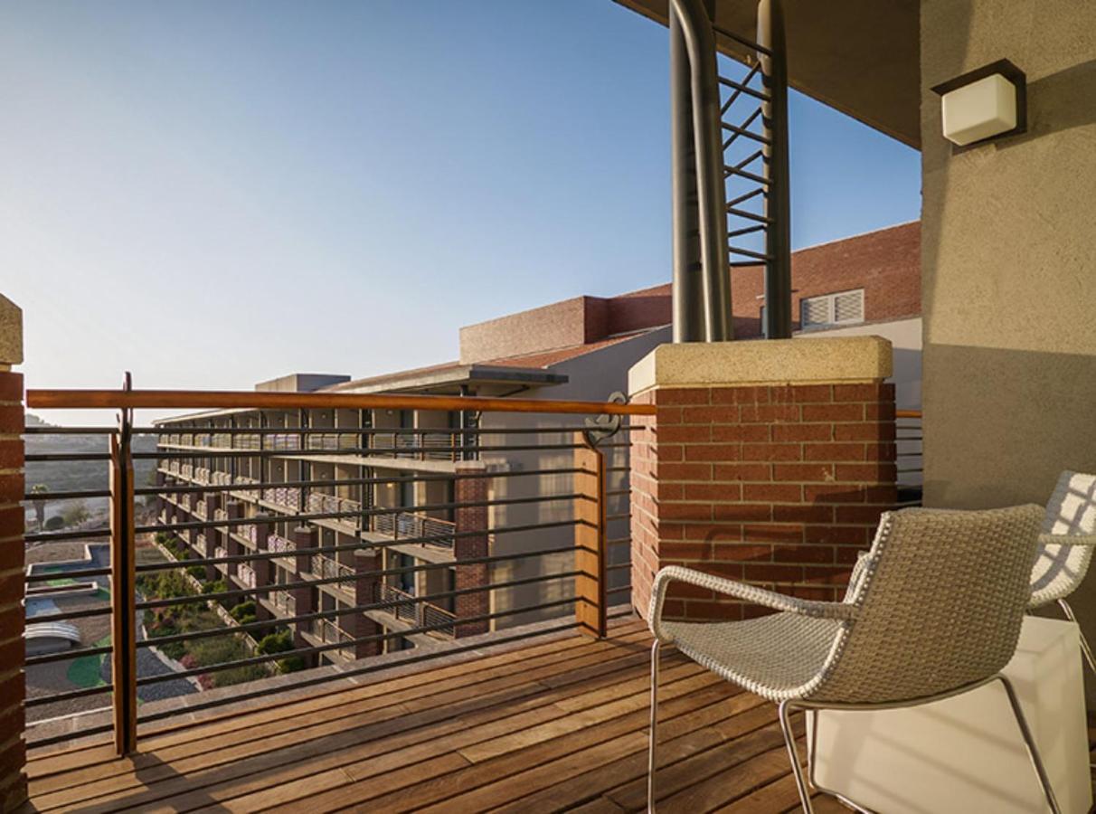 Cramim By Isrotel Exclusive Kiryat Anavim Bagian luar foto A typical balcony at the new residence hall