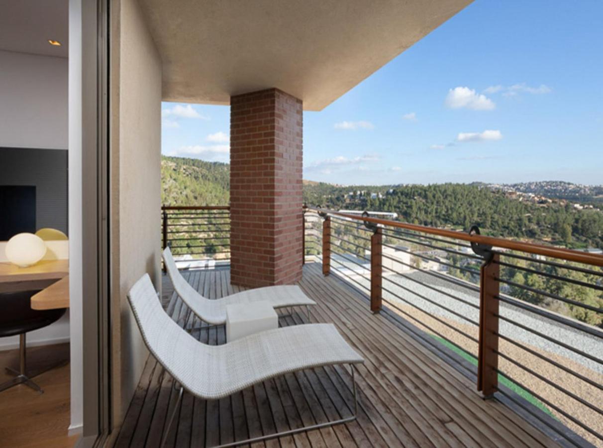 Cramim By Isrotel Exclusive Kiryat Anavim Bagian luar foto A balcony