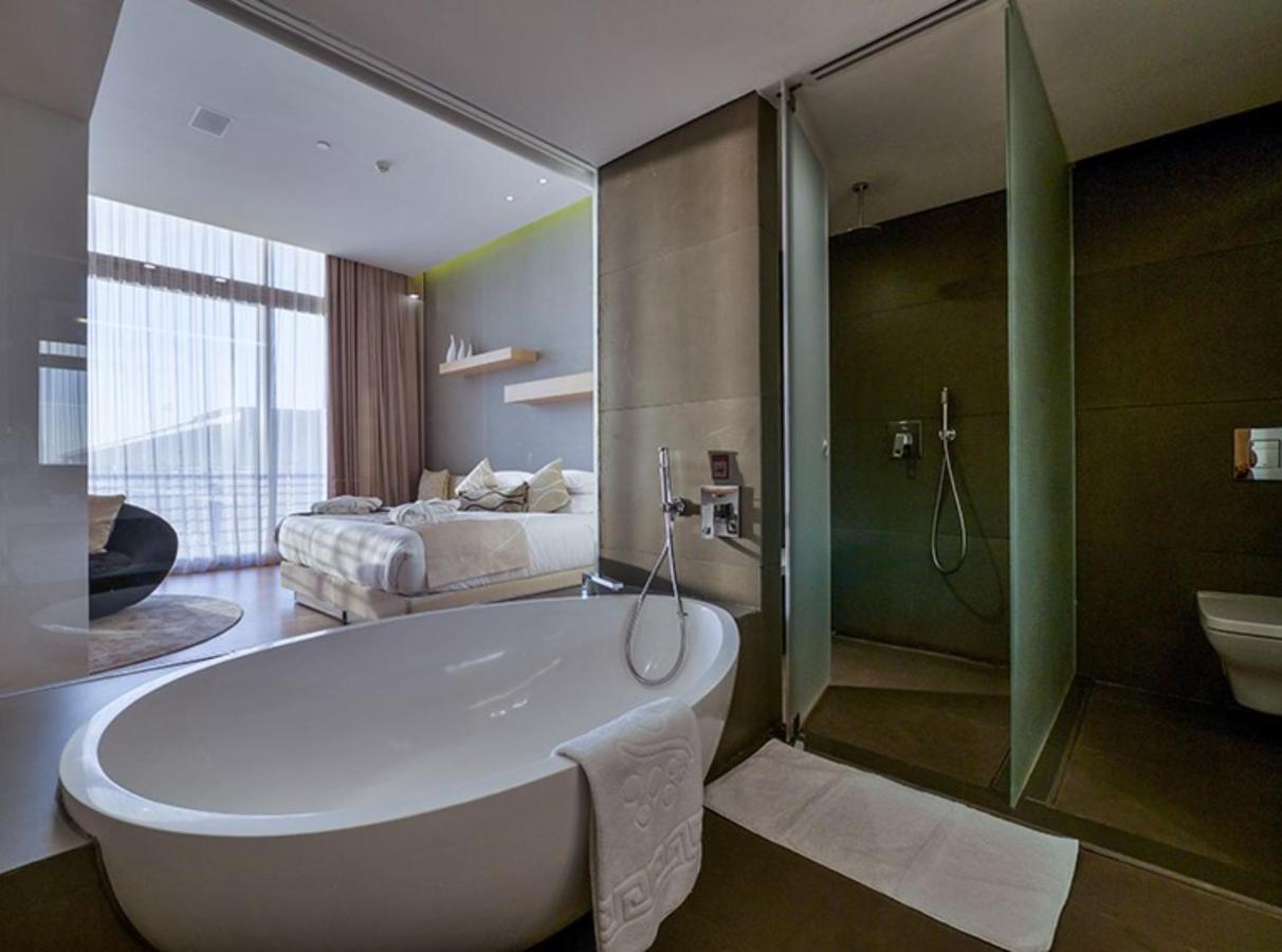 Cramim By Isrotel Exclusive Kiryat Anavim Bagian luar foto A bathroom in a hotel
