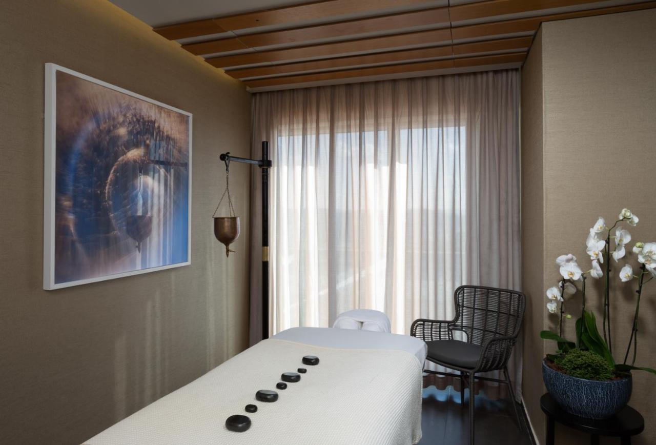 Cramim By Isrotel Exclusive Kiryat Anavim Bagian luar foto A treatment room at the Four Seasons Hotel, Madrid