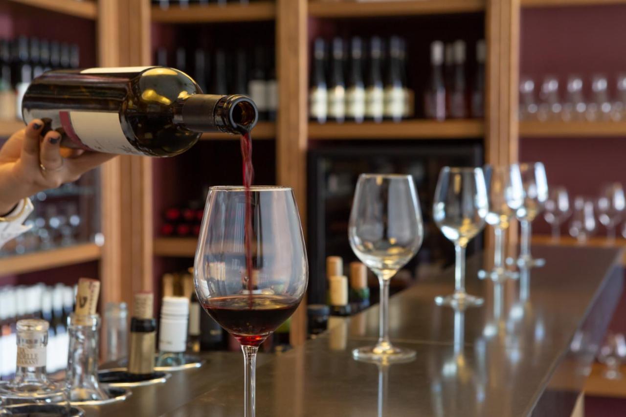 Cramim By Isrotel Exclusive Kiryat Anavim Bagian luar foto Wine tasting at a winery